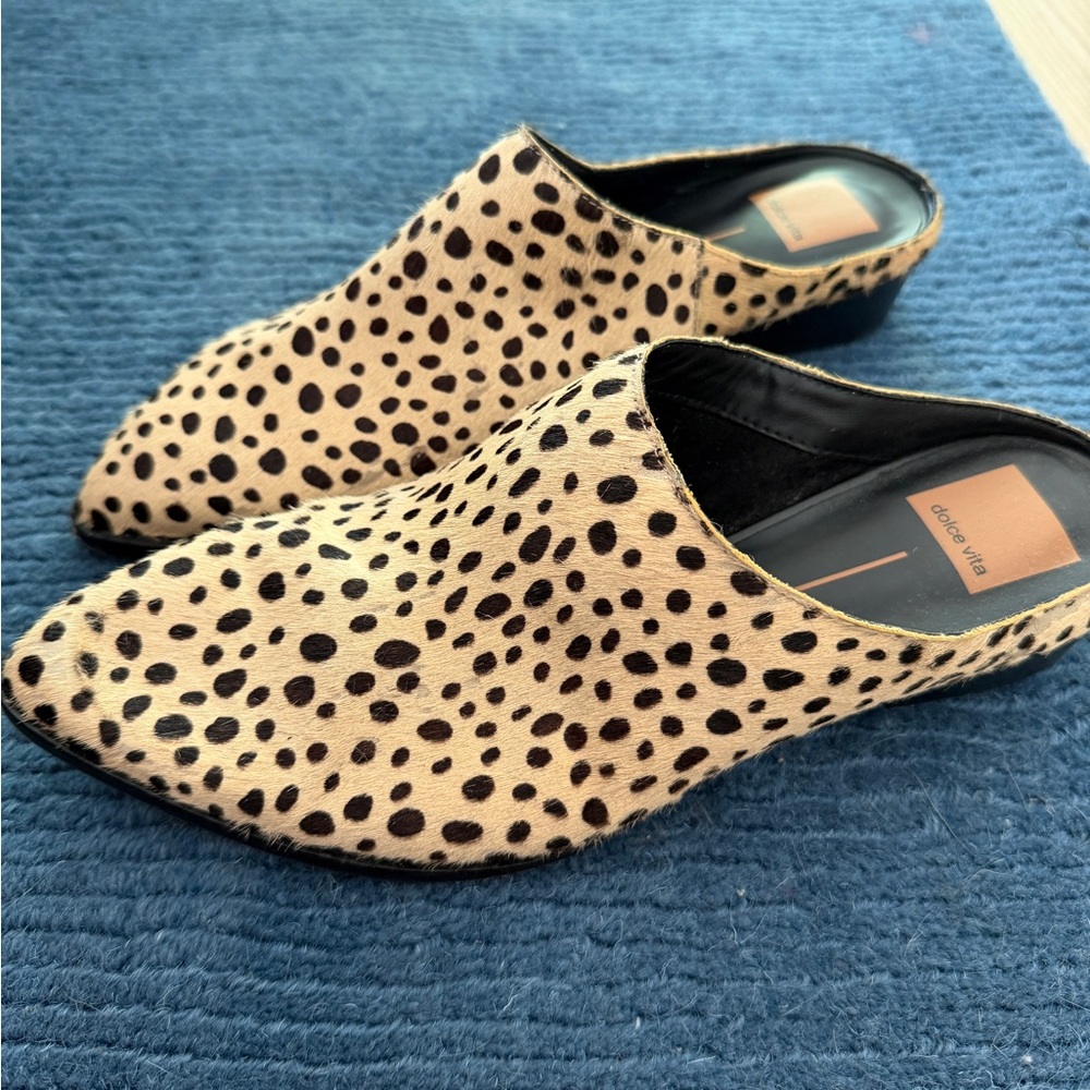 Dolce Vita Beige and Black Leopard-Print Mule Slides